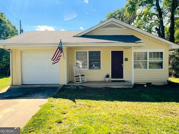 514 S Broad Street, Toccoa, GA 30577
