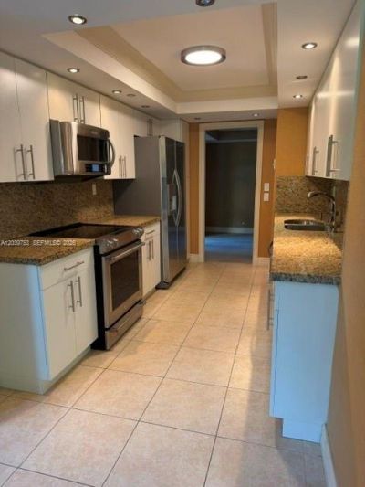 2000 Towerside Ter, Unit 301, Miami, FL 33138 Photo