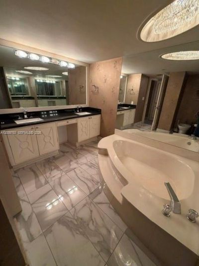 2000 Towerside Ter, Unit 301, Miami, FL 33138 Photo