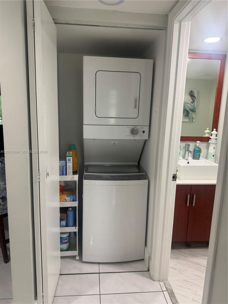 1011 SW 125th Ave, Unit 207M, Pembroke Pines, FL 33027 Photo
