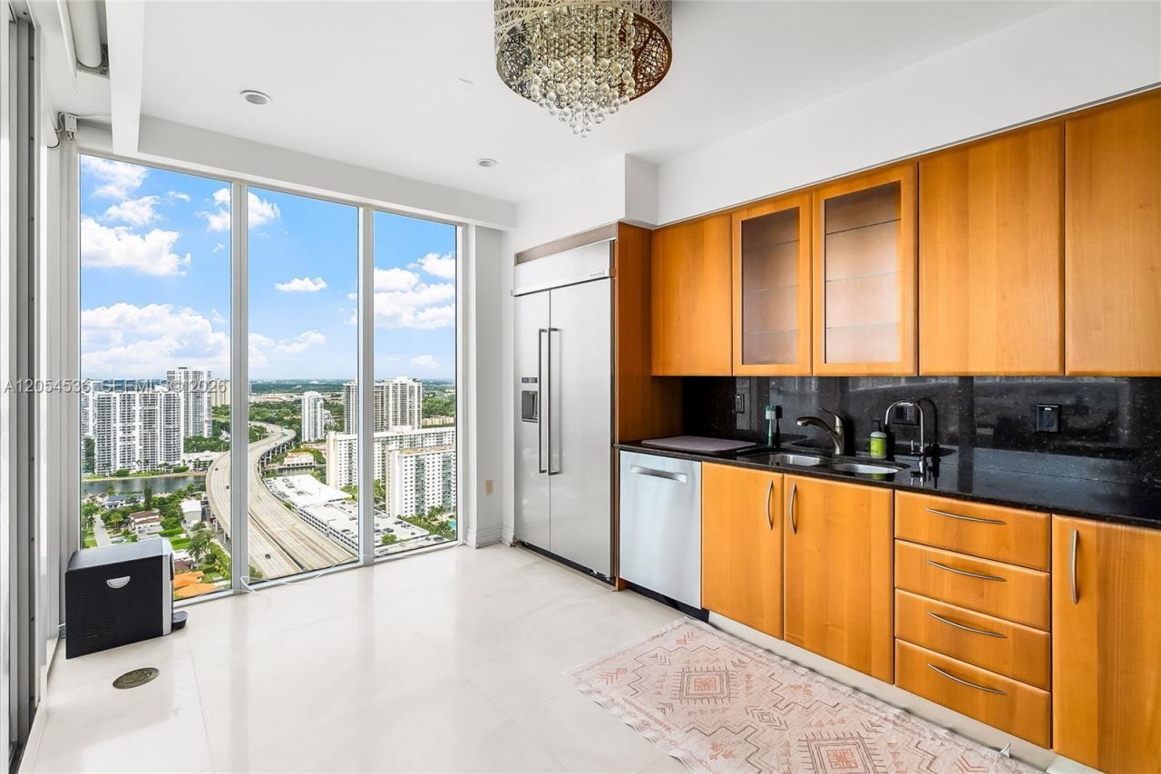 19111 Collins Ave, Unit 3406, Sunny Isles Beach, FL 33160 Photo