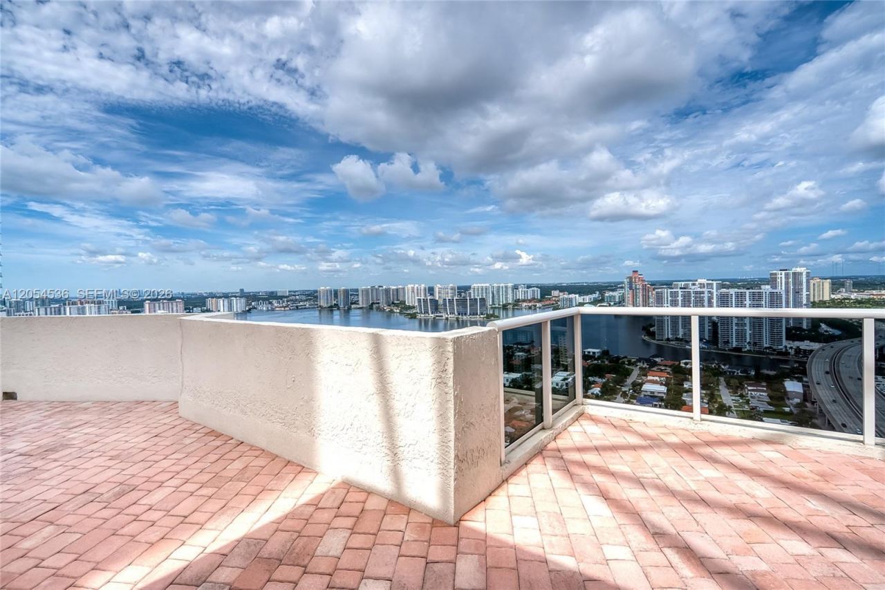19111 Collins Ave, Unit 3406, Sunny Isles Beach, FL 33160 Photo