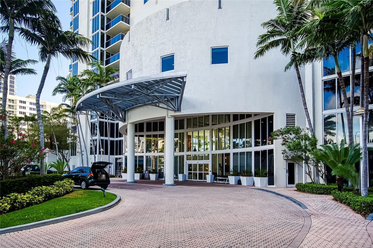 19111 Collins Ave, Unit 3406, Sunny Isles Beach, FL 33160 Photo