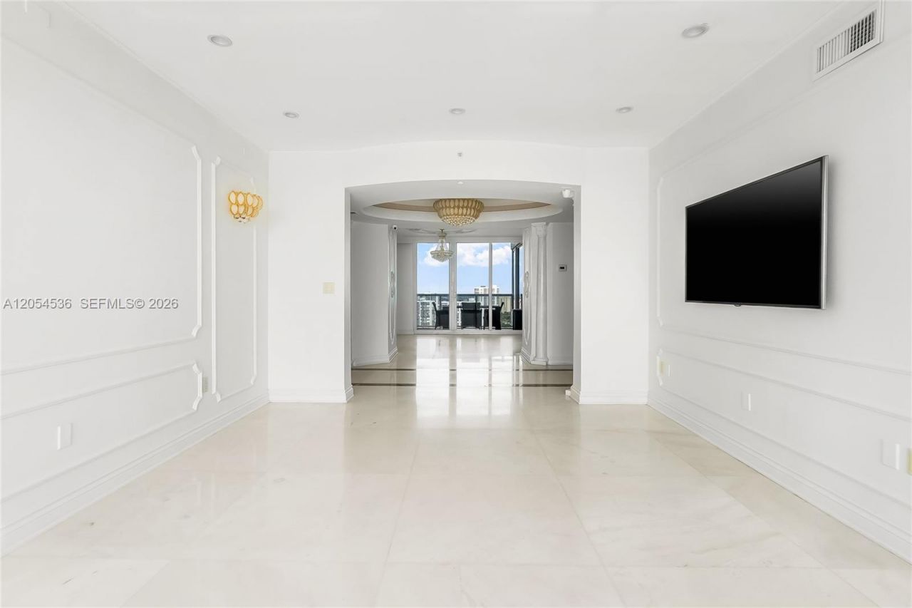 19111 Collins Ave, Unit 3406, Sunny Isles Beach, FL 33160 Photo