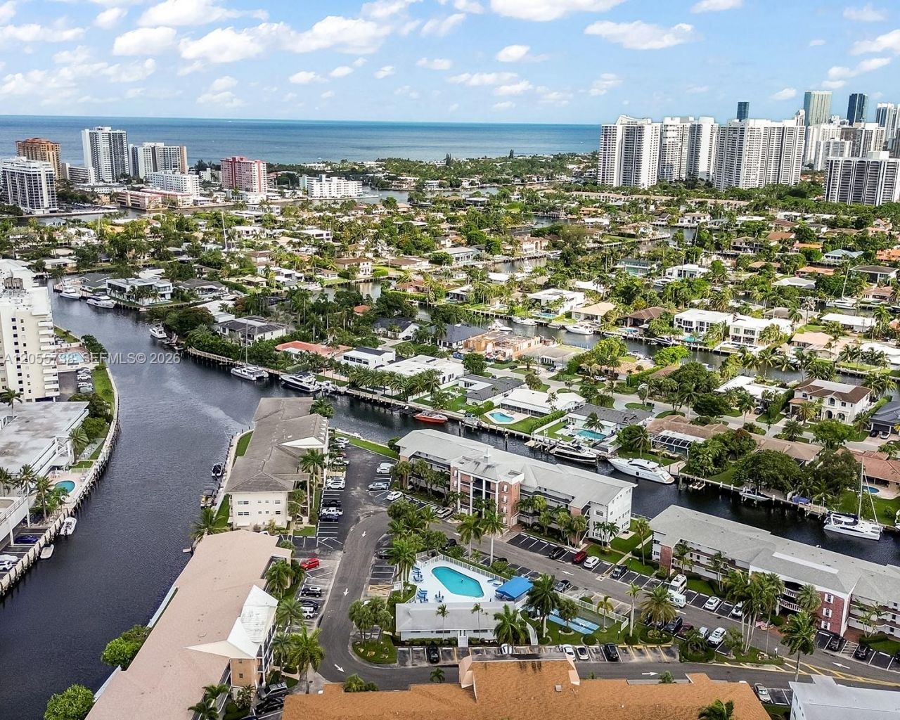 455 Paradise Isle Blvd , Unit 207, Hallandale Beach, FL 33009 Photo