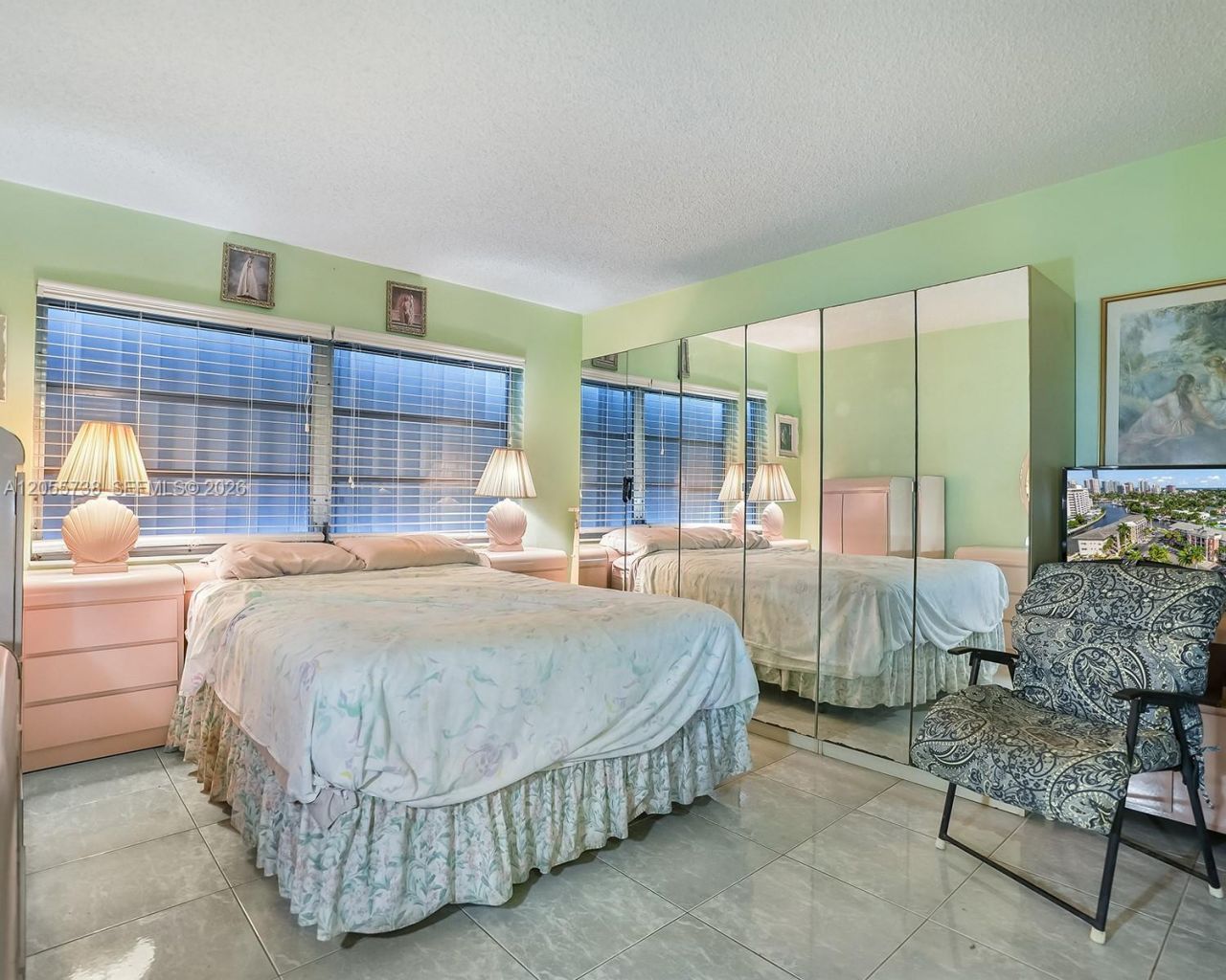 455 Paradise Isle Blvd , Unit 207, Hallandale Beach, FL 33009 Photo