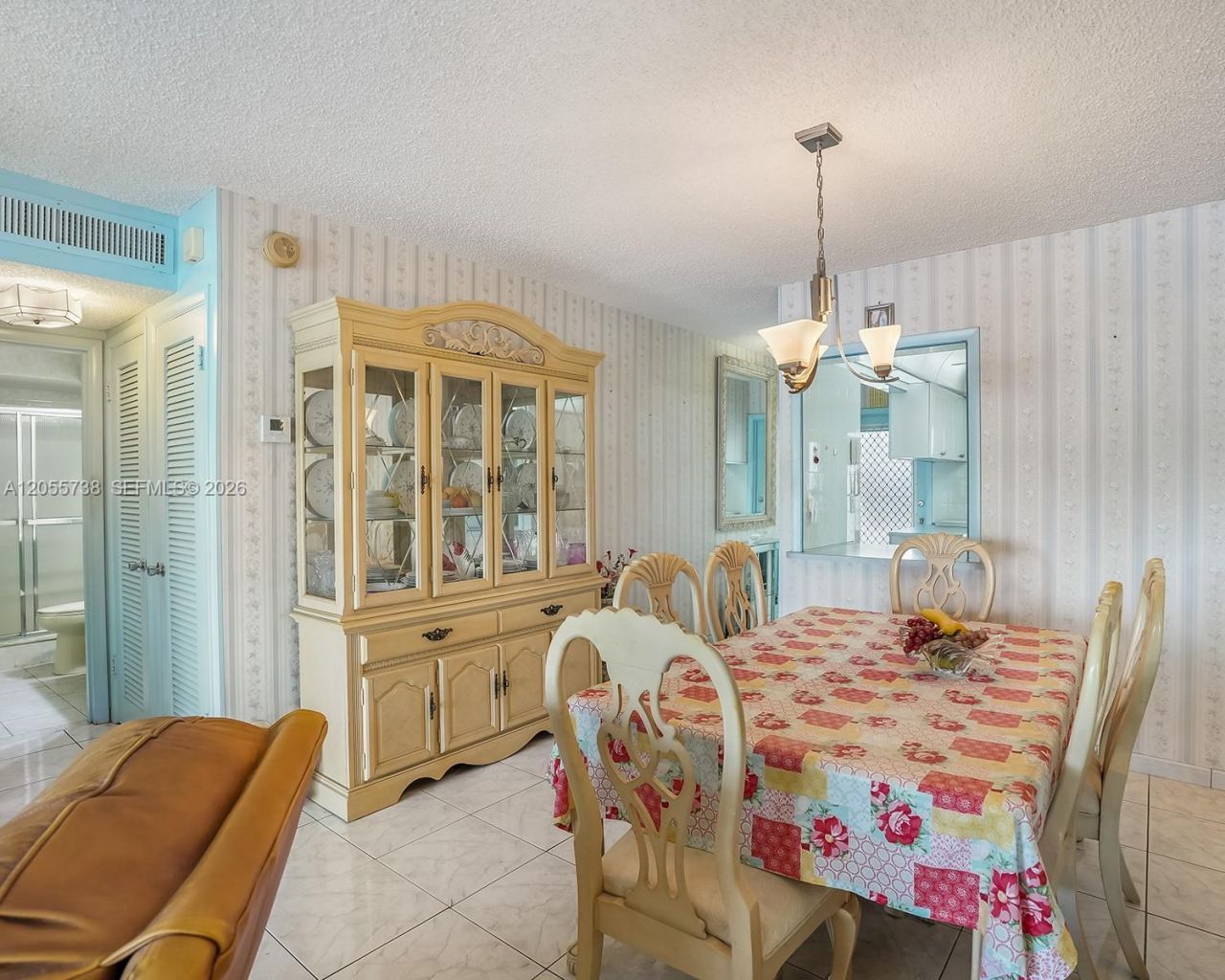 455 Paradise Isle Blvd , Unit 207, Hallandale Beach, FL 33009 Photo