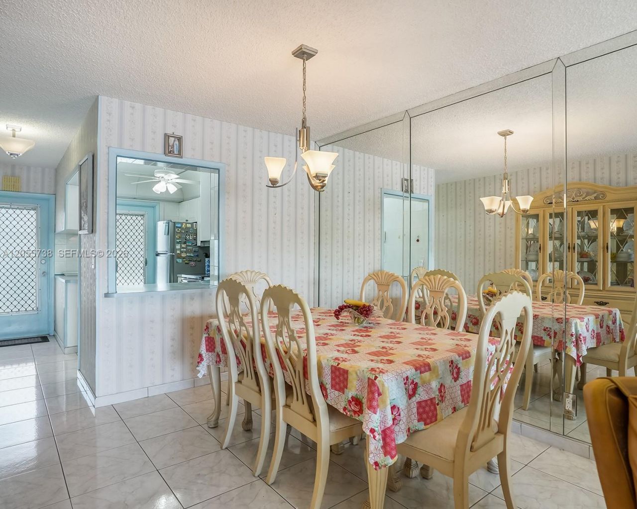 455 Paradise Isle Blvd , Unit 207, Hallandale Beach, FL 33009 Photo