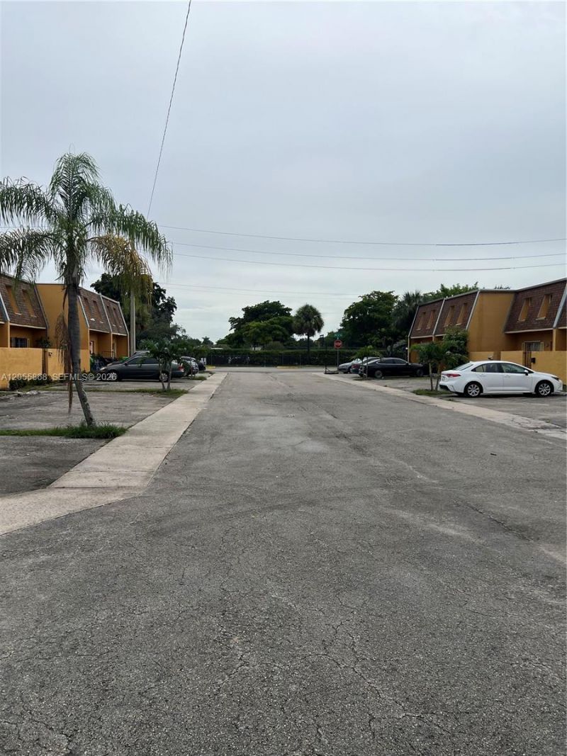 5950 NW 29th Pl, Unit 109, Sunrise, FL 33313 Photo
