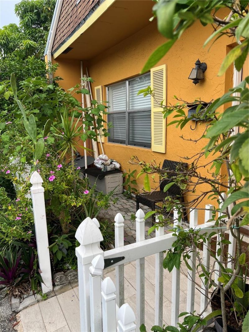 5950 NW 29th Pl, Unit 109, Sunrise, FL 33313 Photo