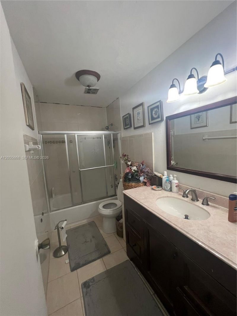 5950 NW 29th Pl, Unit 109, Sunrise, FL 33313 Photo