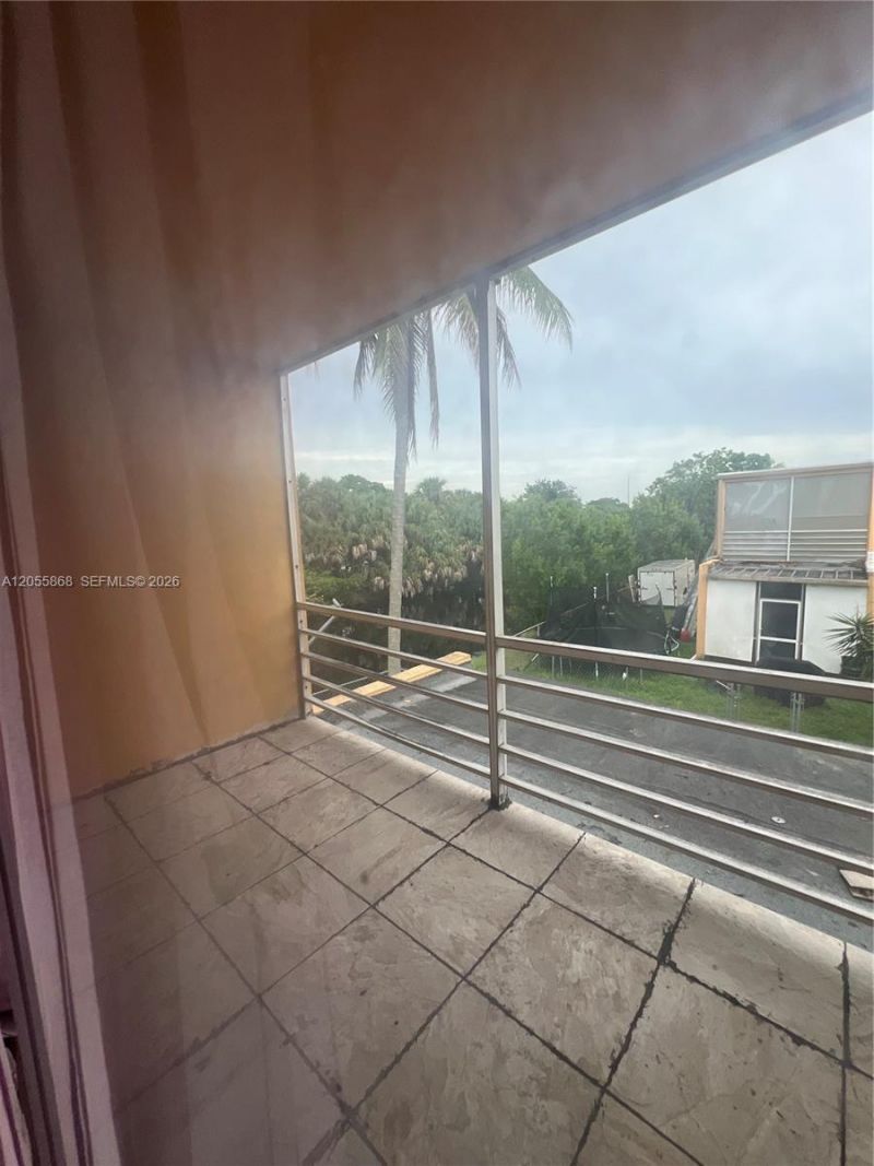 5950 NW 29th Pl, Unit 109, Sunrise, FL 33313 Photo
