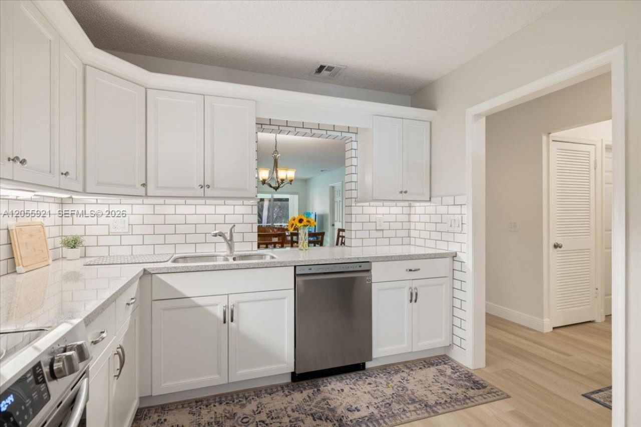 1600 SE Saint Lucie Blvd , Unit 110, Stuart, FL 34996 Photo