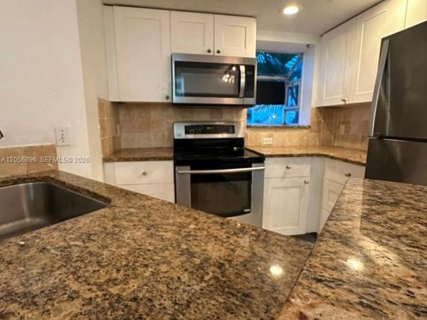 3330 N Pinewalk Dr N , Unit 1611, Margate, FL 33063