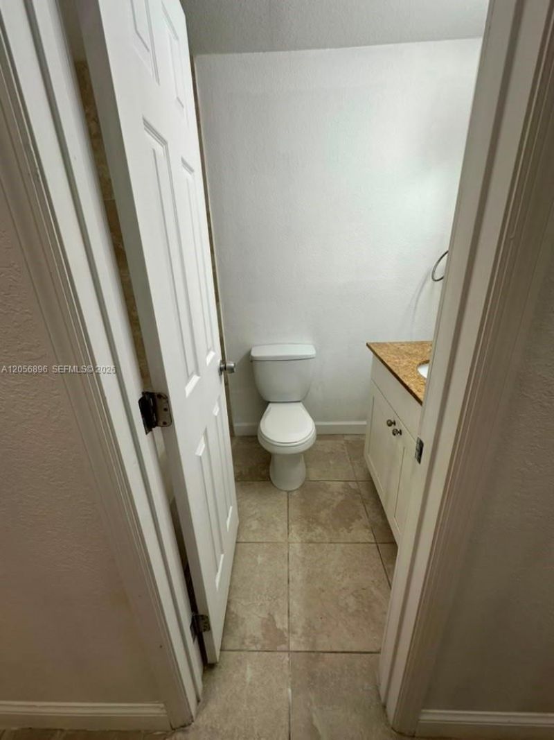 3330 N Pinewalk Dr N , Unit 1611, Margate, FL 33063 Photo