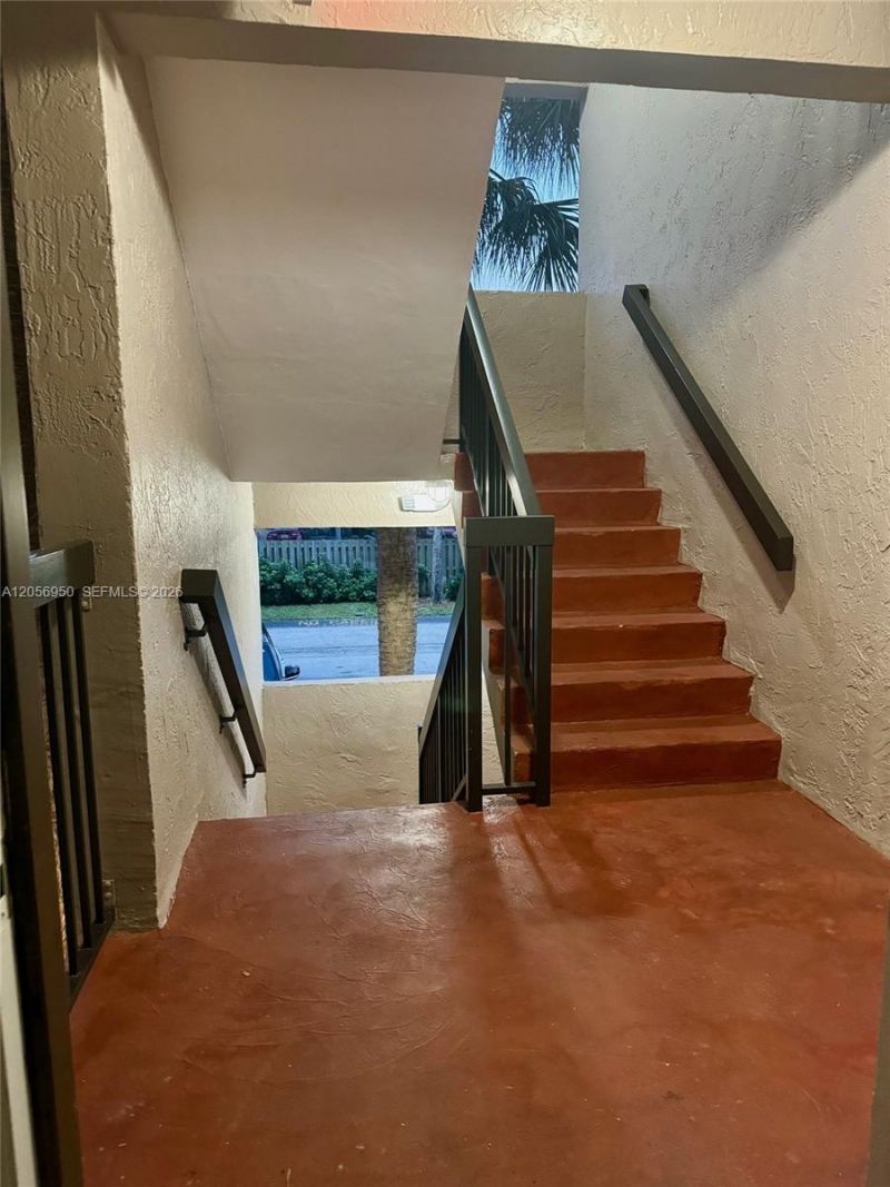9945 Nob Hill Ct , Unit 9945, Sunrise, FL 33351 Photo