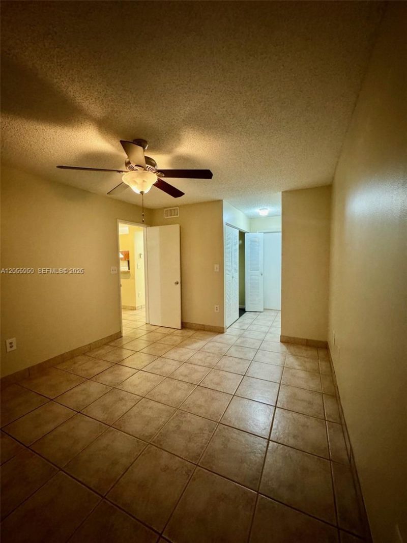 9945 Nob Hill Ct , Unit 9945, Sunrise, FL 33351 Photo