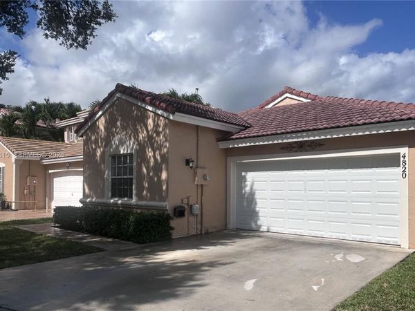4820 SW 152nd Way , Miramar, FL 33027