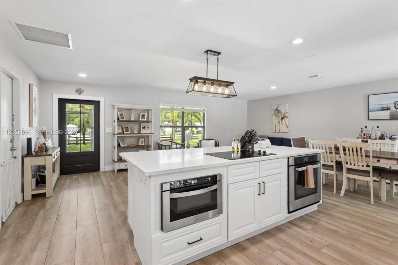 16282 E Downers Drive, Loxahatchee, FL 33470 Photo