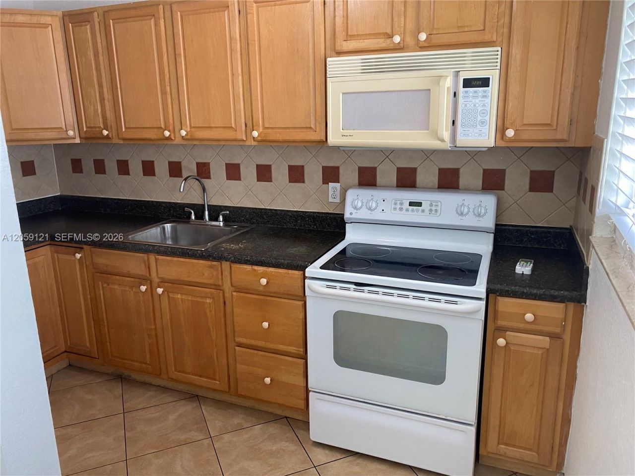 5616 Arthur St , Unit South, Hollywood, FL 33021 Photo