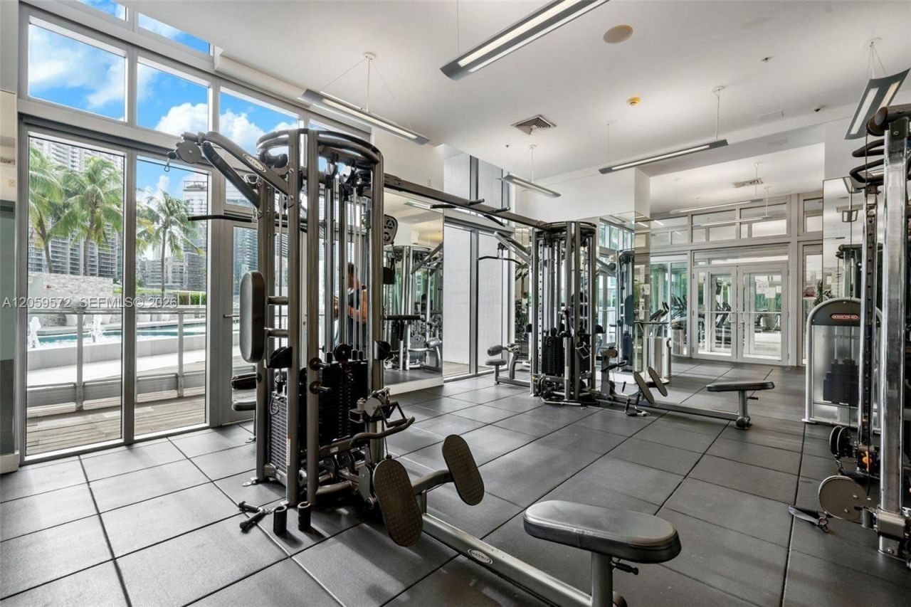 90 SW 3rd St, Unit 3212, Miami, FL 33130 Photo