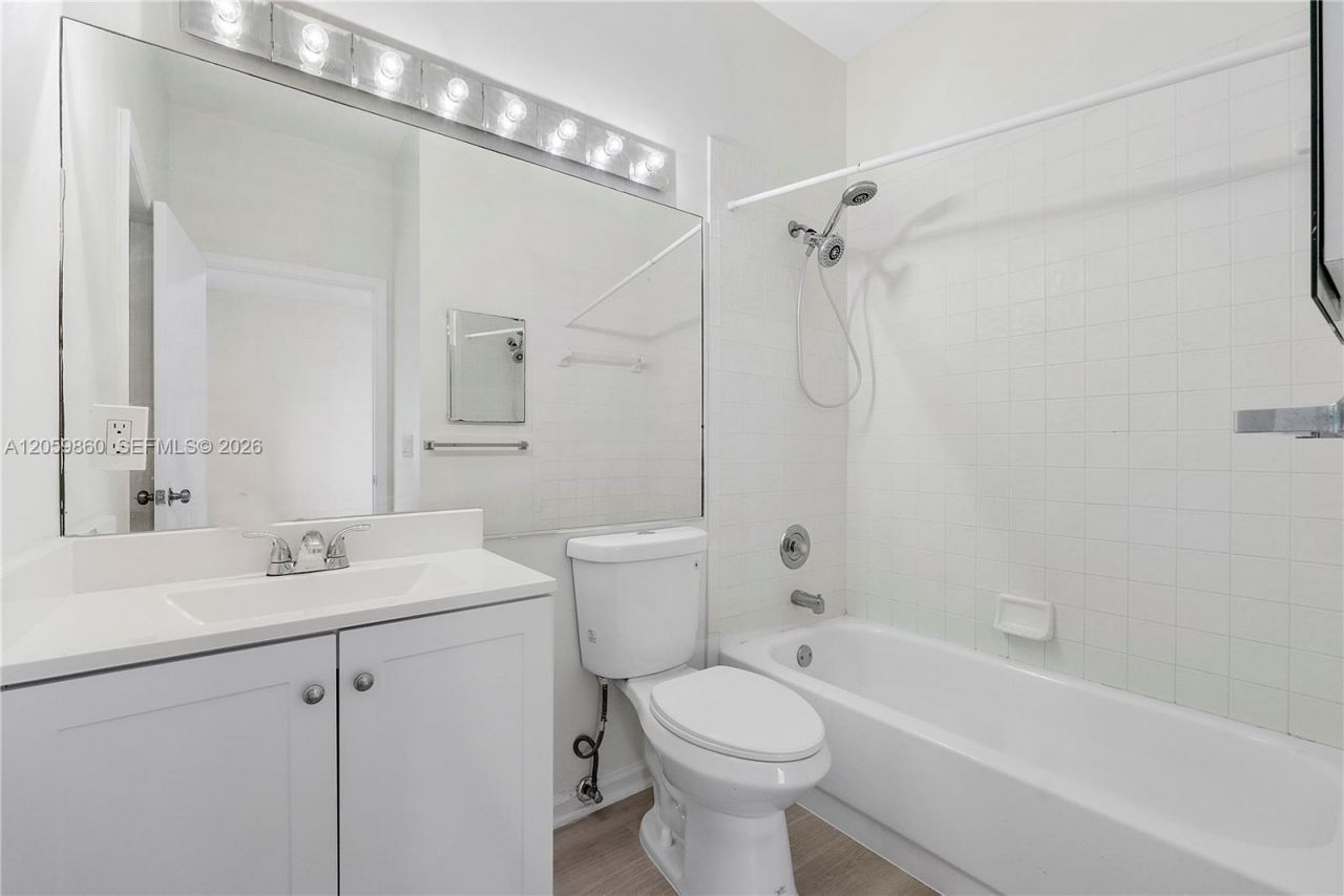 2449 NW 64th St , Boca Raton, FL 33496 Photo