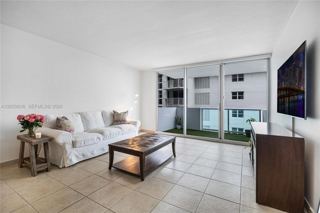 1200 West Ave , Unit 1419, Miami Beach, FL 33139 Photo