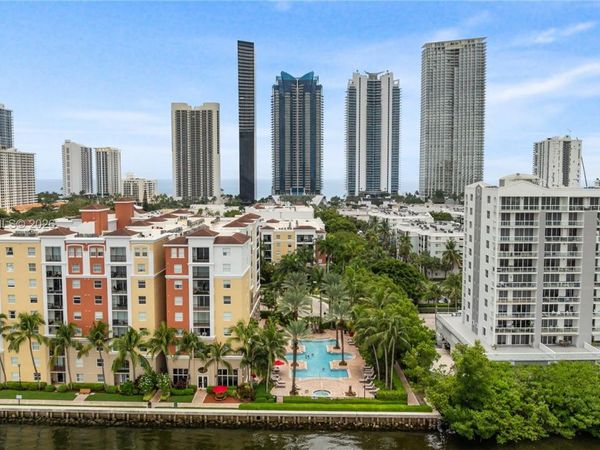 17150 N Bay Rd , Unit 2320, Sunny Isles Beach, FL 33160