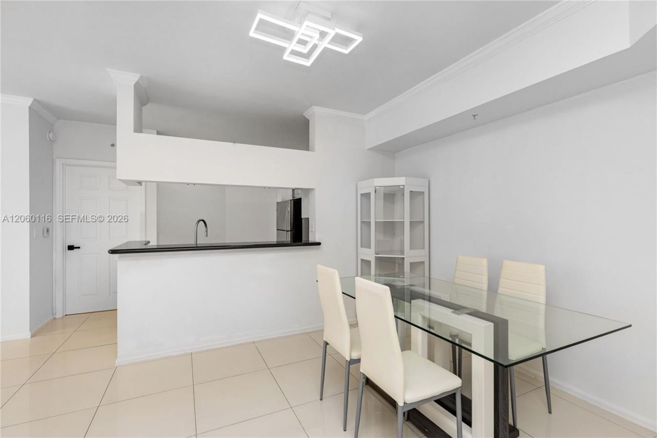 17150 N Bay Rd , Unit 2320, Sunny Isles Beach, FL 33160 Photo