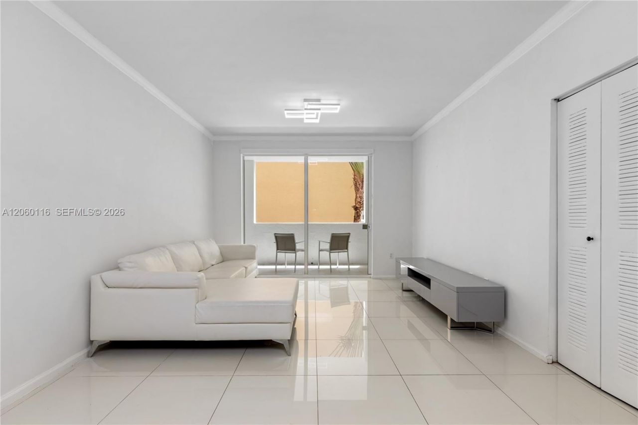 17150 N Bay Rd , Unit 2320, Sunny Isles Beach, FL 33160 Photo