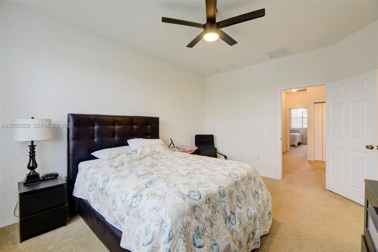 806 SW 143rd Ter, Pembroke Pines, FL 33027 Photo