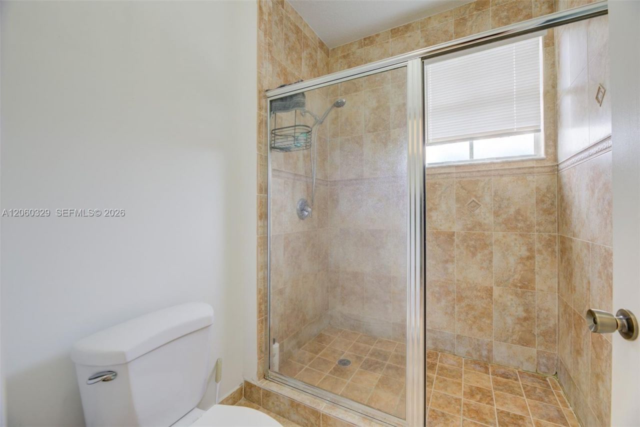 806 SW 143rd Ter, Pembroke Pines, FL 33027 Photo