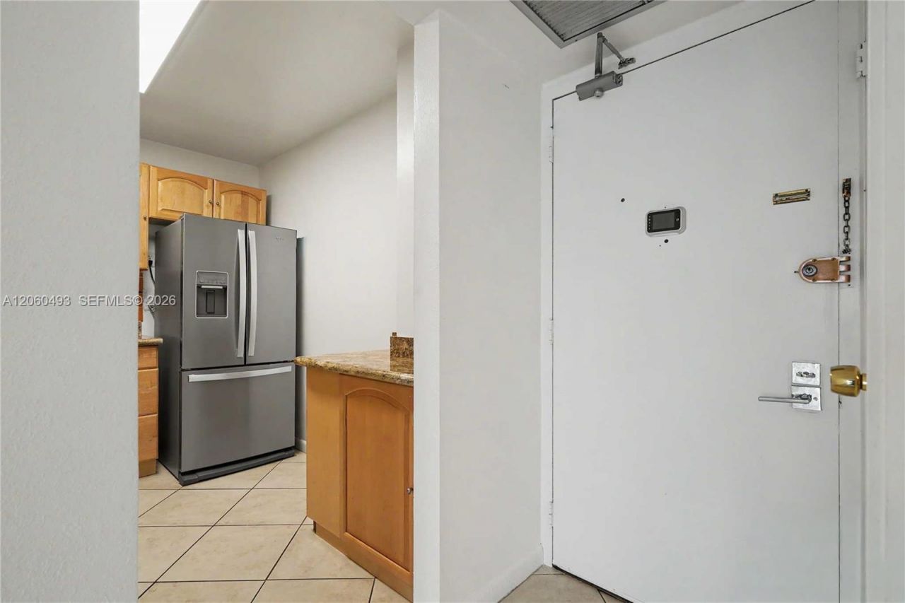 20335 W Country Club Dr, Unit 1702, Aventura, FL 33180 Photo