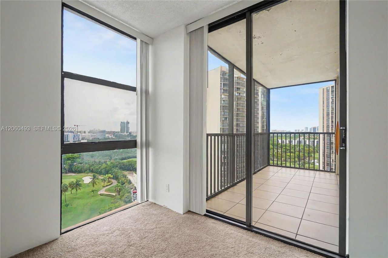 20335 W Country Club Dr, Unit 1702, Aventura, FL 33180 Photo