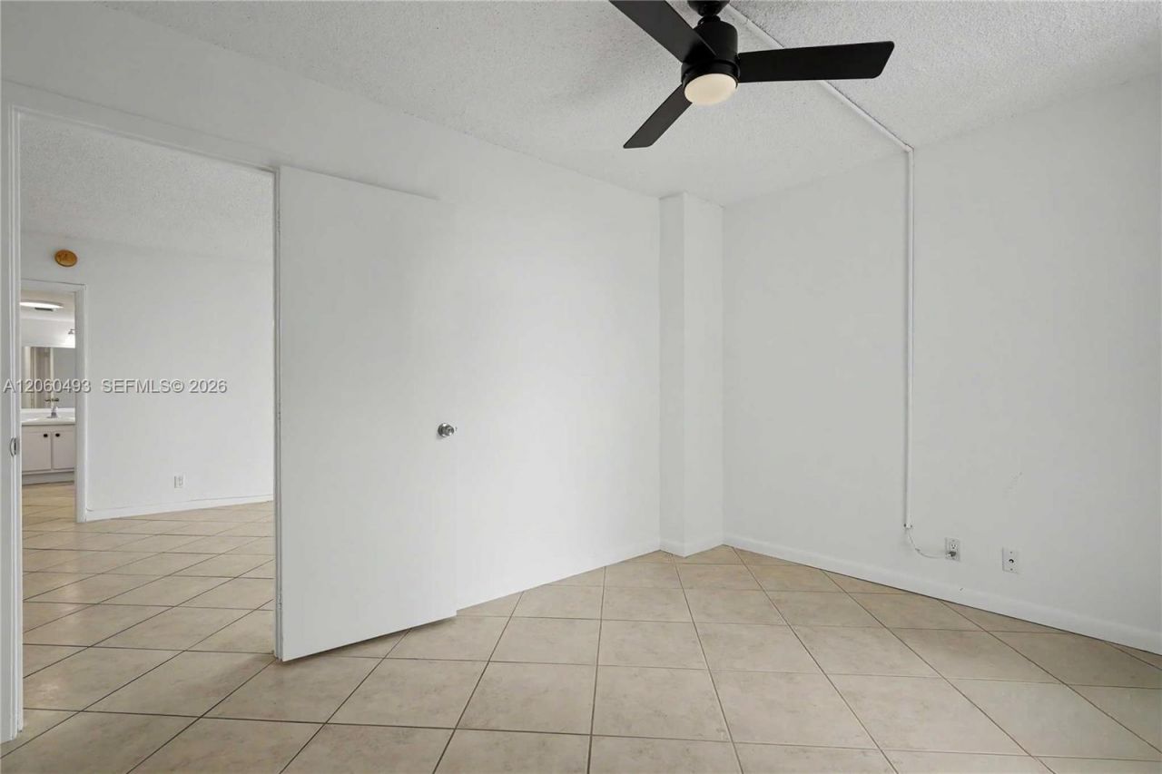 20335 W Country Club Dr, Unit 1702, Aventura, FL 33180 Photo