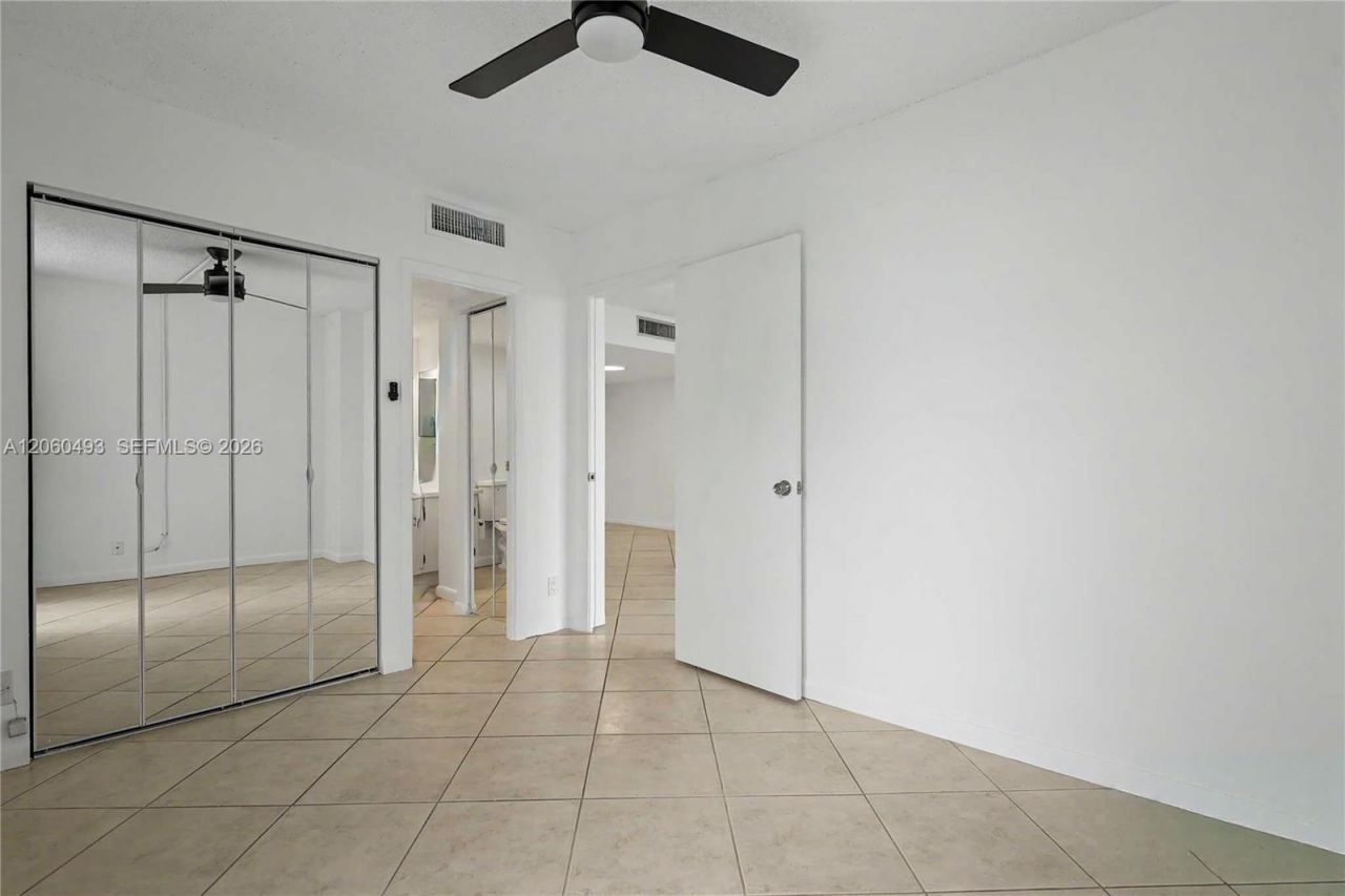 20335 W Country Club Dr, Unit 1702, Aventura, FL 33180 Photo