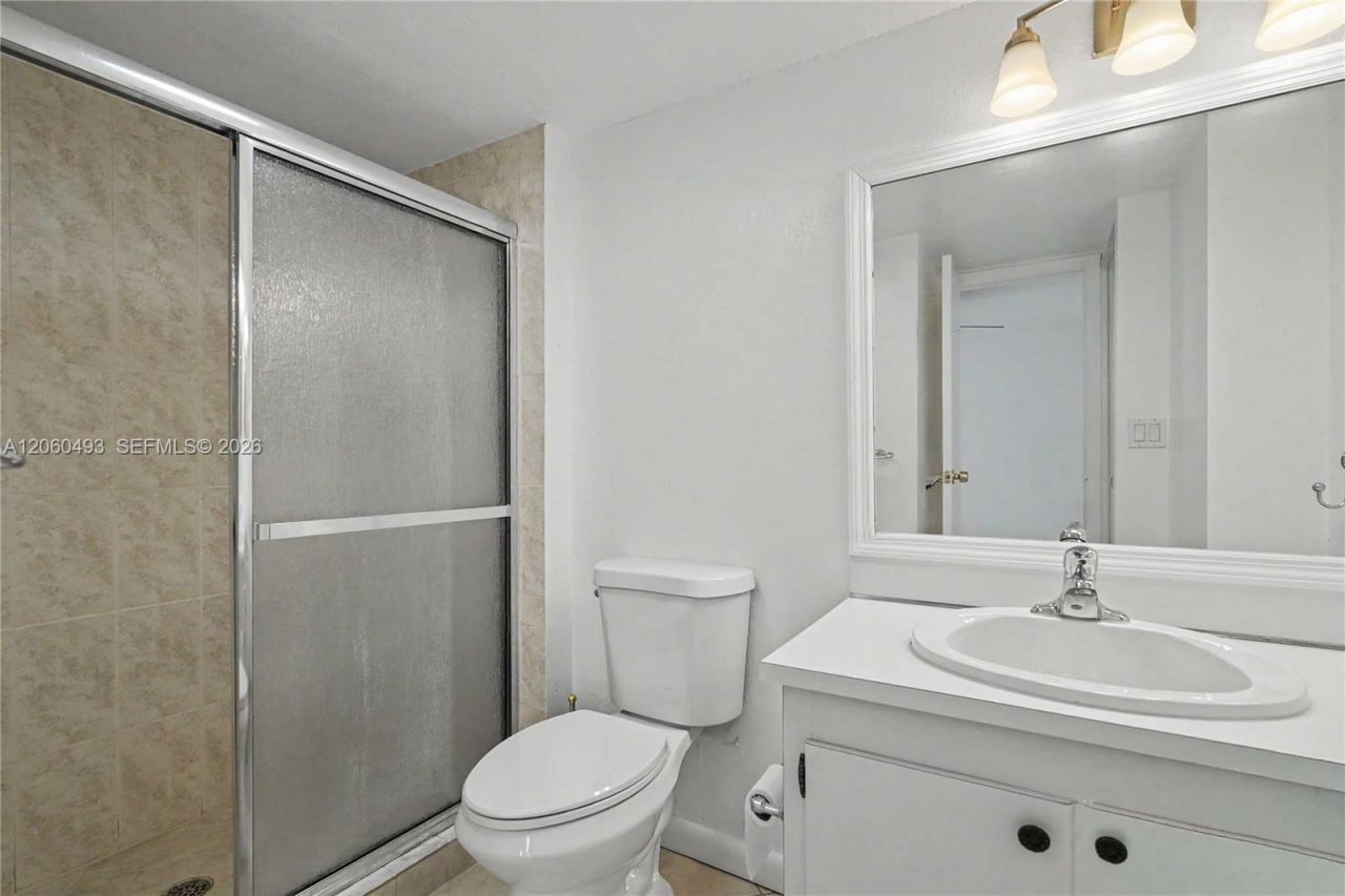 20335 W Country Club Dr, Unit 1702, Aventura, FL 33180 Photo