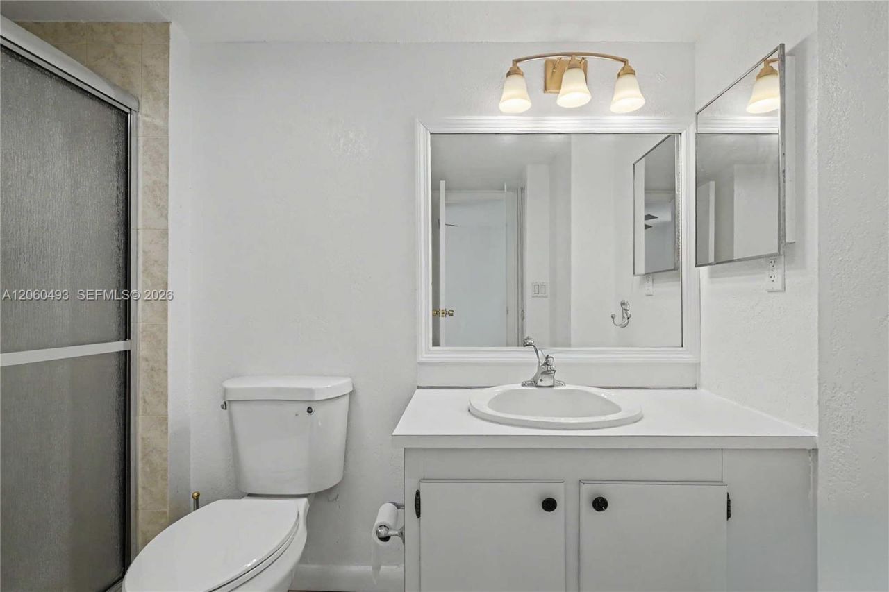 20335 W Country Club Dr, Unit 1702, Aventura, FL 33180 Photo