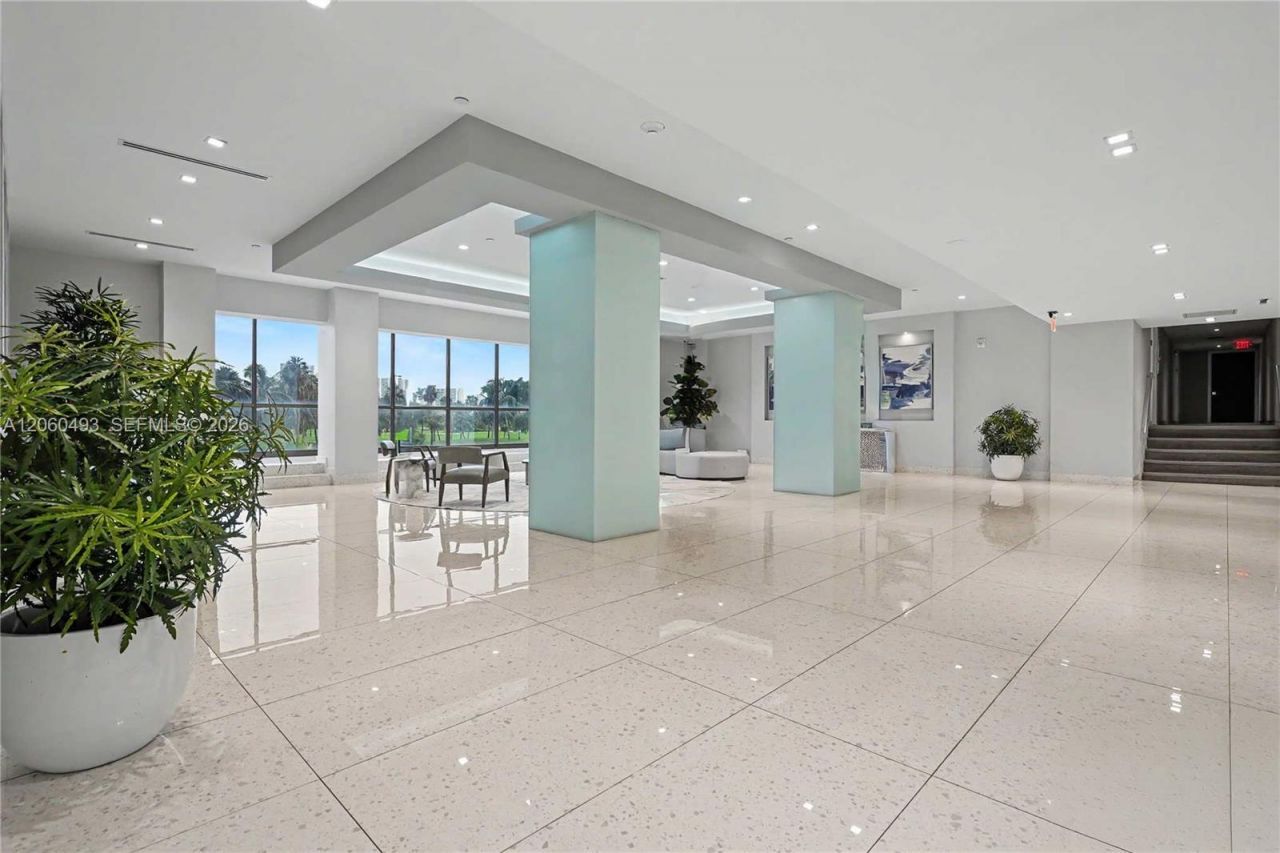 20335 W Country Club Dr, Unit 1702, Aventura, FL 33180 Photo