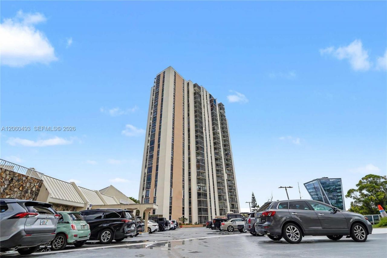 20335 W Country Club Dr, Unit 1702, Aventura, FL 33180 Photo