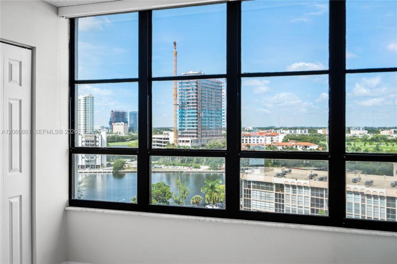 600 Three Islands Blvd, Unit 911, Hallandale Beach, FL 33009 Photo