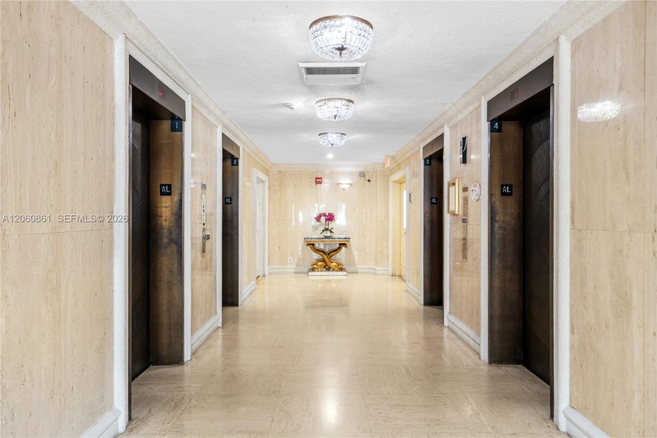 600 Three Islands Blvd, Unit 911, Hallandale Beach, FL 33009 Photo