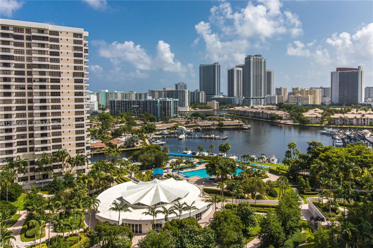 600 Three Islands Blvd, Unit 911, Hallandale Beach, FL 33009 Photo
