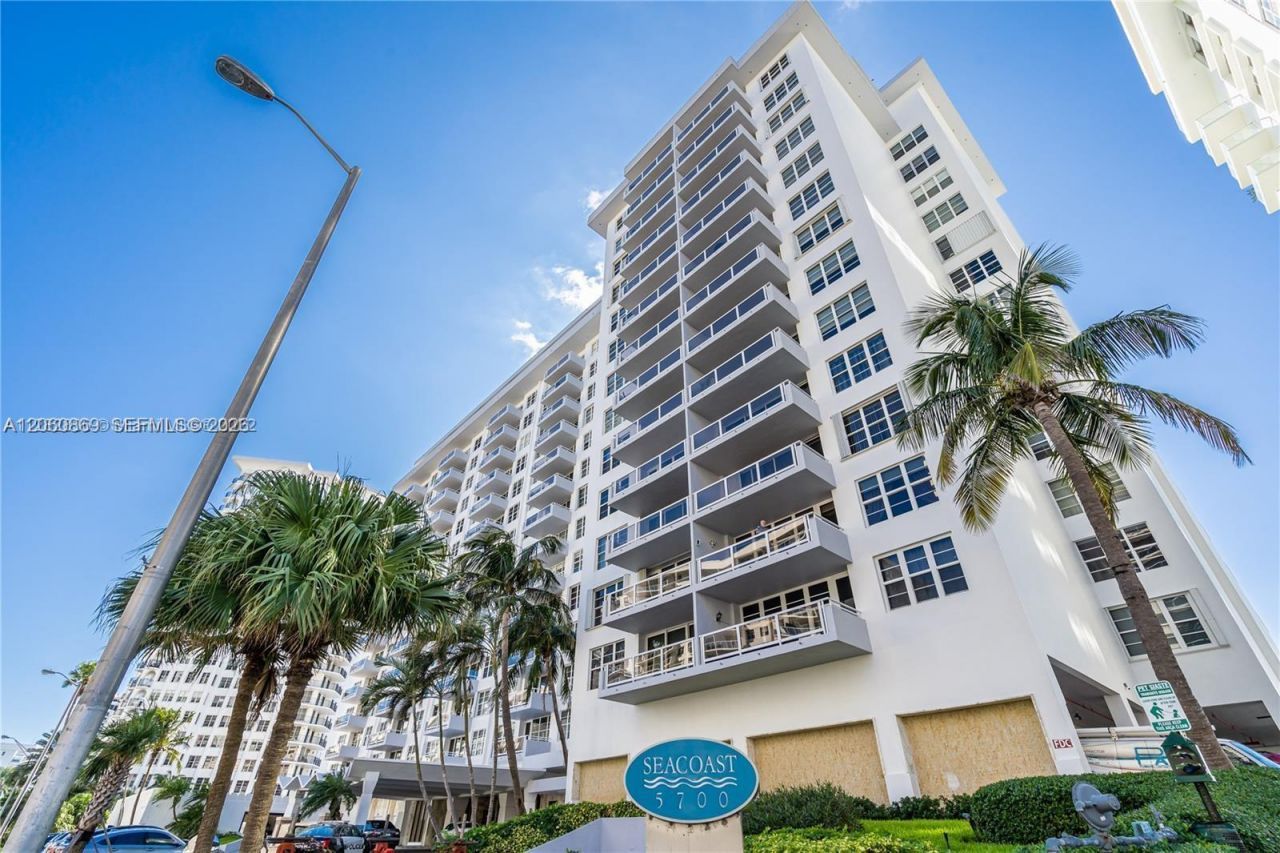 5700 Collins Ave, Unit 15D, Miami Beach, FL 33140 Photo