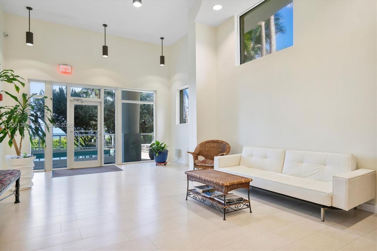 8911 Collins Ave, Unit 802, Surfside, FL 33154 Photo
