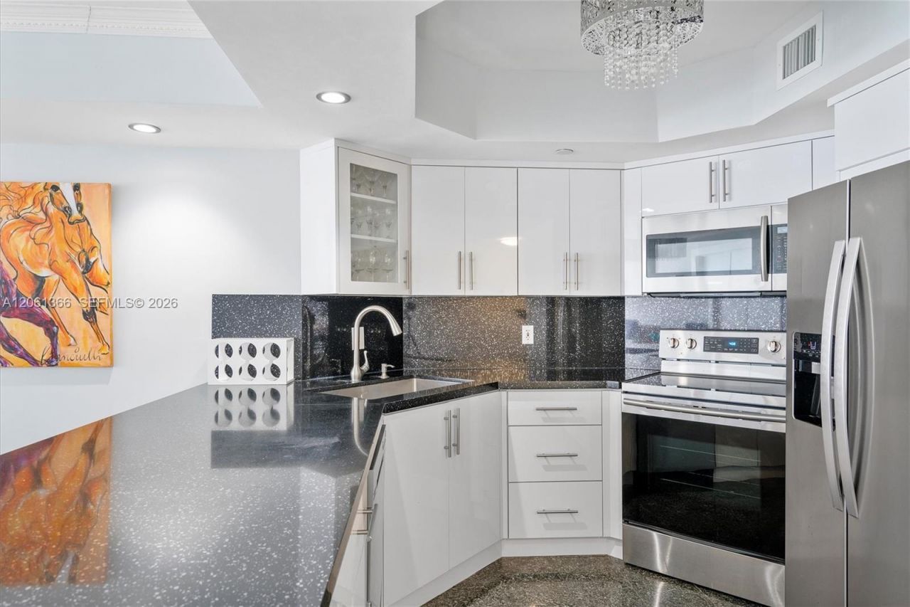 8911 Collins Ave, Unit 802, Surfside, FL 33154 Photo