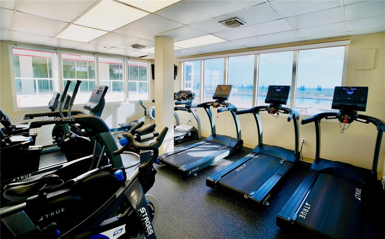 19201 Collins Ave, Unit 726, Sunny Isles Beach, FL 33160 Photo