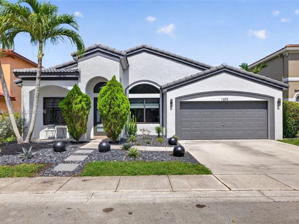 1603 E Harmony Lake Cir , Davie, FL 33324