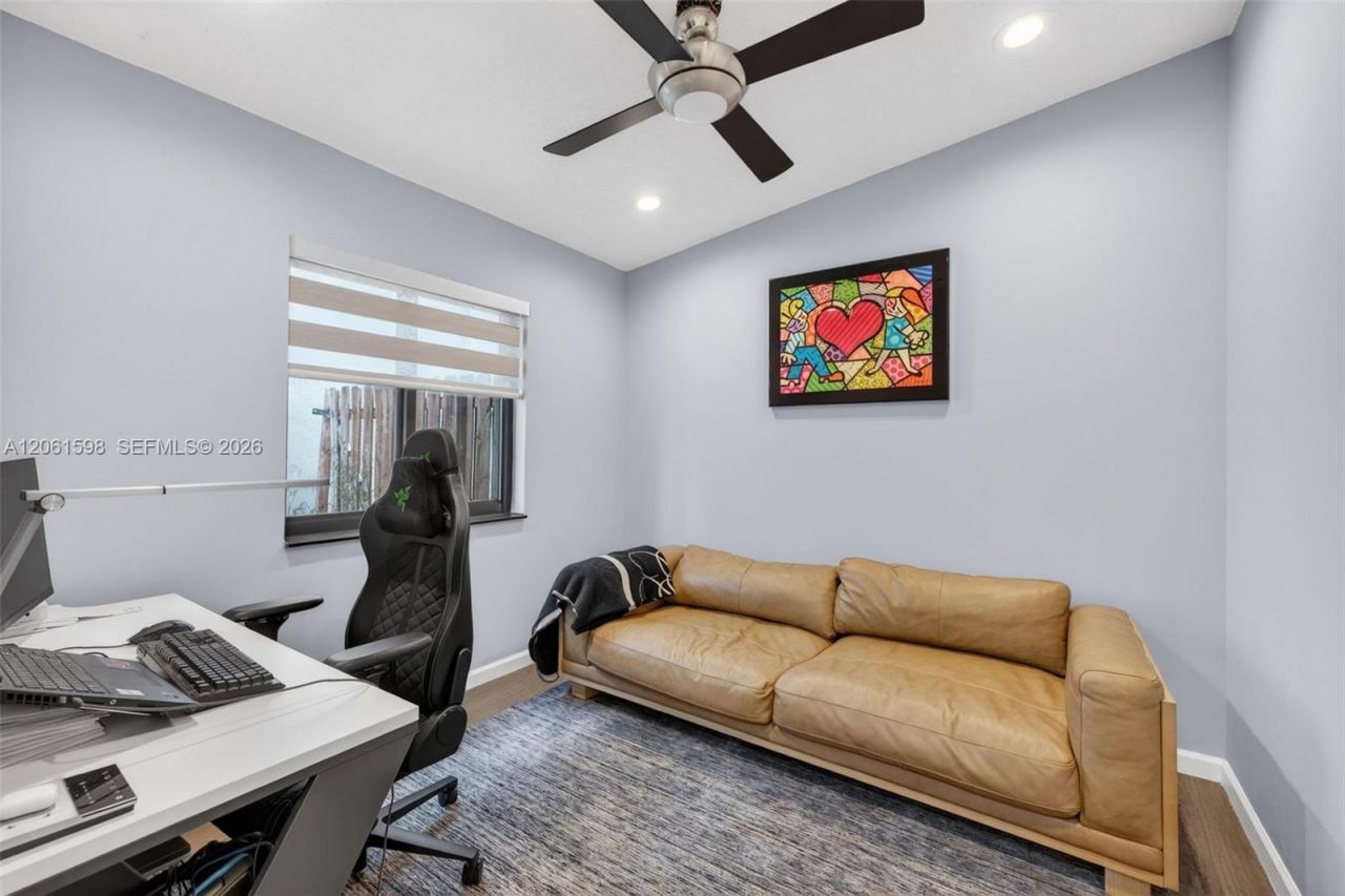 1603 E Harmony Lake Cir, Davie, FL 33324 Photo