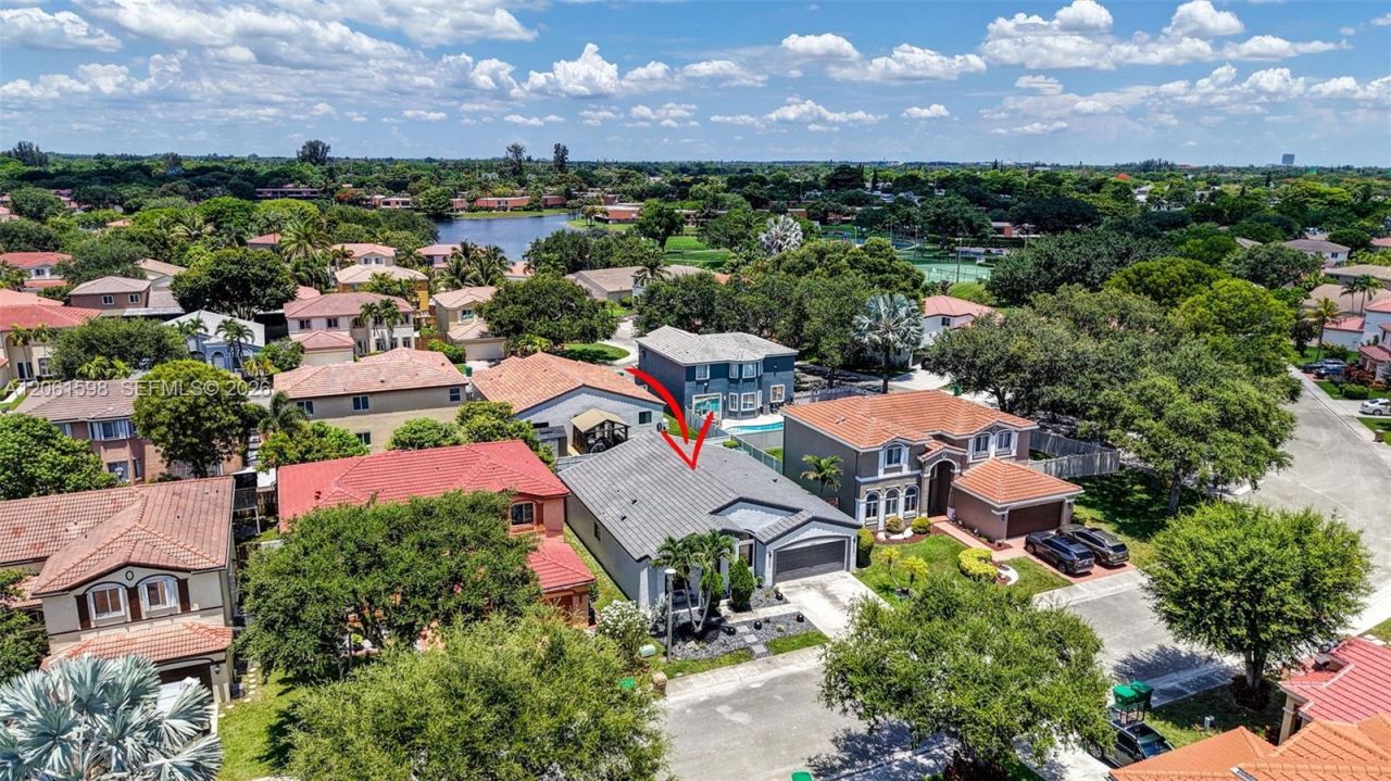 1603 E Harmony Lake Cir, Davie, FL 33324 Photo